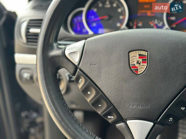 Черный Порше Каен, объемом двигателя 4.8 л и пробегом 170 тыс. км за 8999 $, фото 38 на Automoto.ua