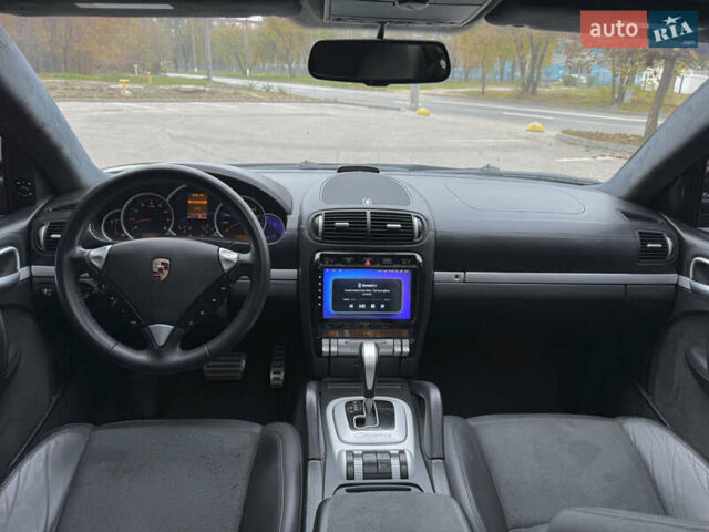 Чорний Порше Cayenne, об'ємом двигуна 4.81 л та пробігом 163 тис. км за 8999 $, фото 31 на Automoto.ua