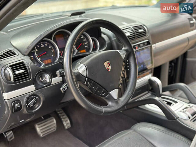 Черный Порше Каен, объемом двигателя 4.8 л и пробегом 170 тыс. км за 8999 $, фото 12 на Automoto.ua