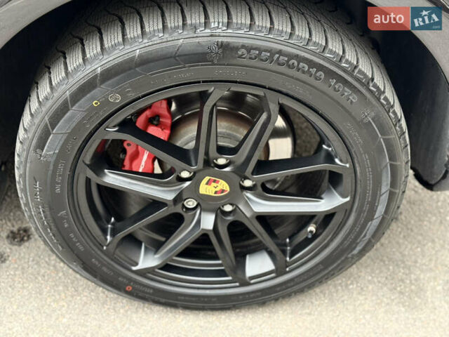 Чорний Порше Cayenne, об'ємом двигуна 4.81 л та пробігом 163 тис. км за 8999 $, фото 10 на Automoto.ua