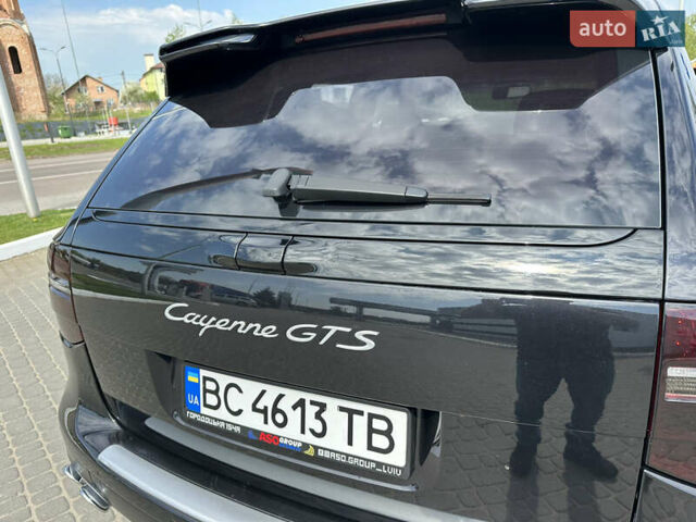 Черный Порше Каен, объемом двигателя 4.8 л и пробегом 145 тыс. км за 9300 $, фото 34 на Automoto.ua