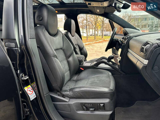 Черный Порше Каен, объемом двигателя 4.8 л и пробегом 170 тыс. км за 8999 $, фото 31 на Automoto.ua