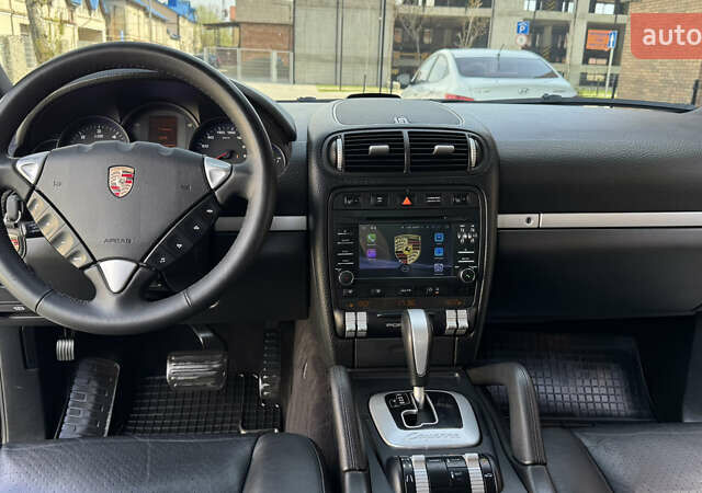 Черный Порше Каен, объемом двигателя 3 л и пробегом 165 тыс. км за 15888 $, фото 70 на Automoto.ua