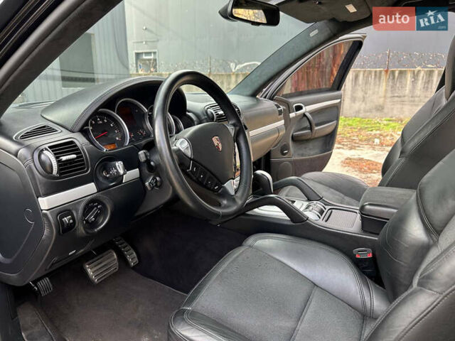 Черный Порше Каен, объемом двигателя 4.8 л и пробегом 170 тыс. км за 8999 $, фото 14 на Automoto.ua
