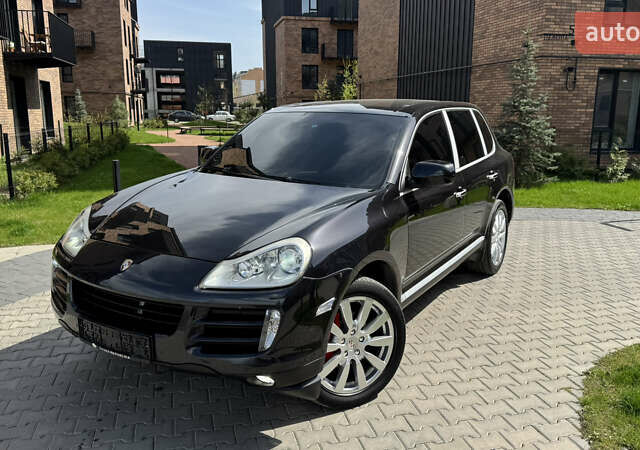 Черный Порше Каен, объемом двигателя 3 л и пробегом 165 тыс. км за 15888 $, фото 12 на Automoto.ua