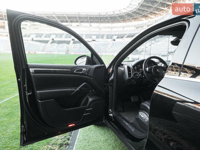 Черный Порше Каен, объемом двигателя 4.81 л и пробегом 250 тыс. км за 14700 $, фото 44 на Automoto.ua