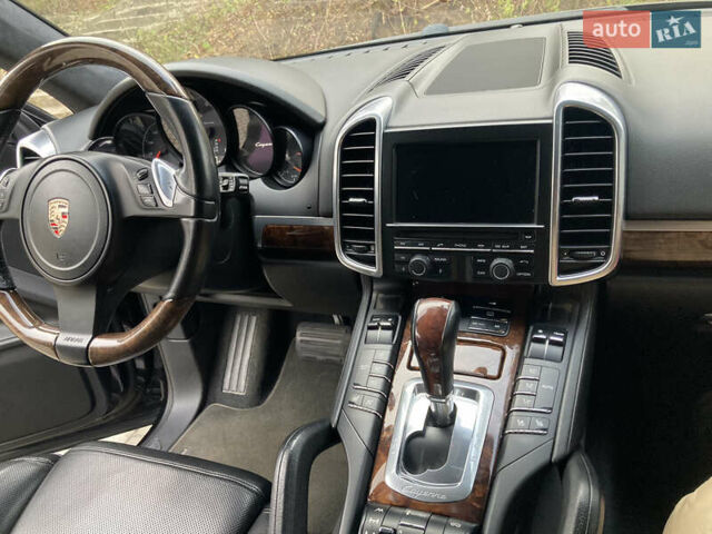 Чорний Порше Cayenne, об'ємом двигуна 3.6 л та пробігом 260 тис. км за 22000 $, фото 18 на Automoto.ua