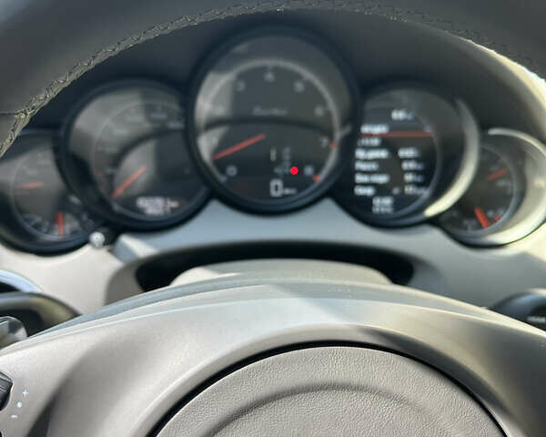 Чорний Порше Cayenne, об'ємом двигуна 4.8 л та пробігом 103 тис. км за 31000 $, фото 19 на Automoto.ua