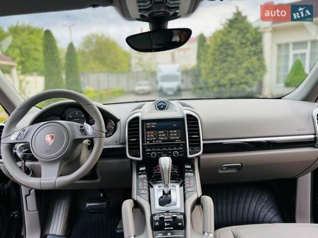 Черный Порше Каен, объемом двигателя 3 л и пробегом 238 тыс. км за 20499 $, фото 52 на Automoto.ua