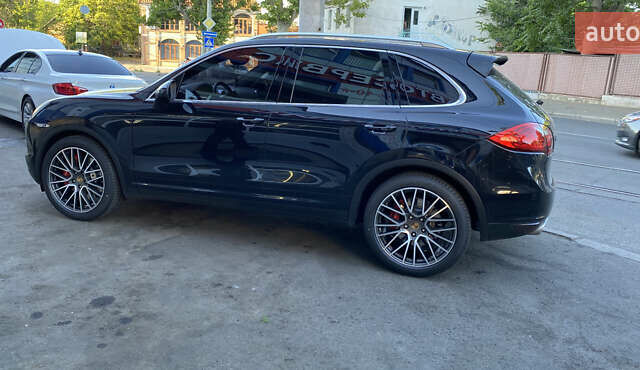 Чорний Порше Cayenne, об'ємом двигуна 4.8 л та пробігом 103 тис. км за 31000 $, фото 12 на Automoto.ua