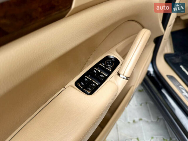 Чорний Порше Cayenne, об'ємом двигуна 4.8 л та пробігом 235 тис. км за 18999 $, фото 50 на Automoto.ua