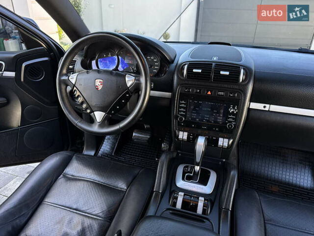 Чорний Порше Cayenne, об'ємом двигуна 3 л та пробігом 173 тис. км за 15850 $, фото 64 на Automoto.ua