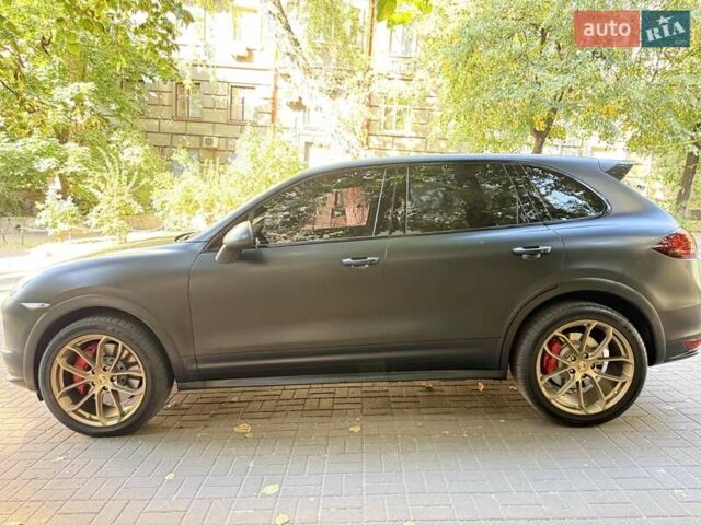 Чорний Порше Cayenne, об'ємом двигуна 4.8 л та пробігом 238 тис. км за 25555 $, фото 9 на Automoto.ua