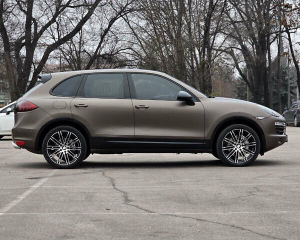 Черный Порше Каен, объемом двигателя 4.8 л и пробегом 164 тыс. км за 14500 $, фото 3 на Automoto.ua