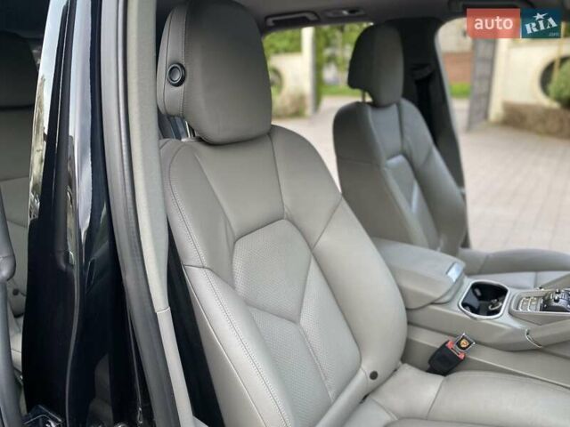 Черный Порше Каен, объемом двигателя 3 л и пробегом 238 тыс. км за 20499 $, фото 91 на Automoto.ua