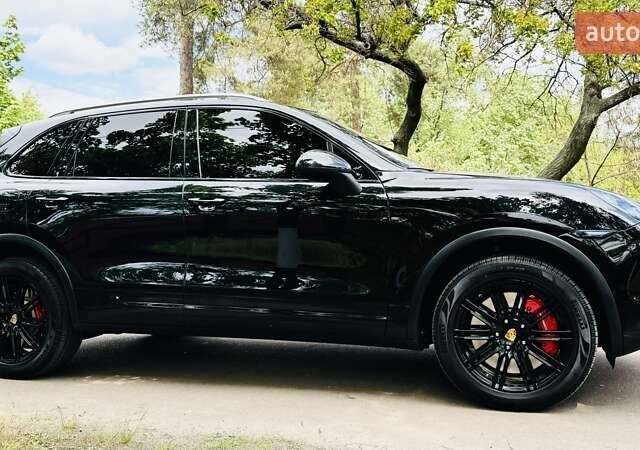 Чорний Порше Cayenne, об'ємом двигуна 4.8 л та пробігом 163 тис. км за 23800 $, фото 134 на Automoto.ua