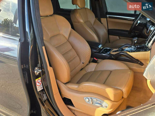 Чорний Порше Cayenne, об'ємом двигуна 4.8 л та пробігом 105 тис. км за 25900 $, фото 13 на Automoto.ua