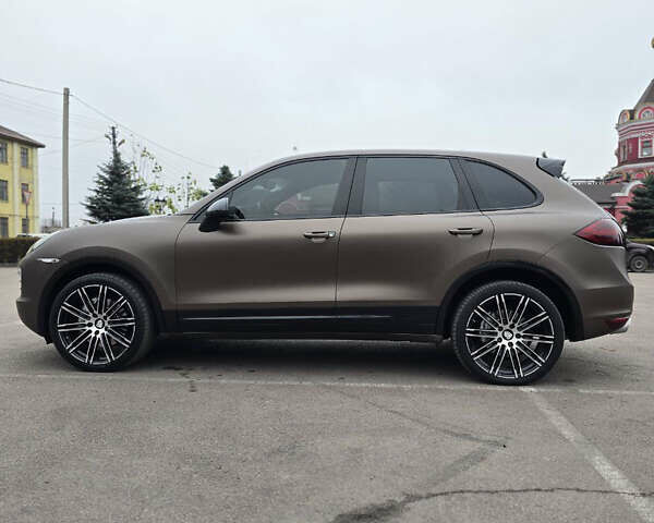 Черный Порше Каен, объемом двигателя 4.8 л и пробегом 164 тыс. км за 14500 $, фото 9 на Automoto.ua