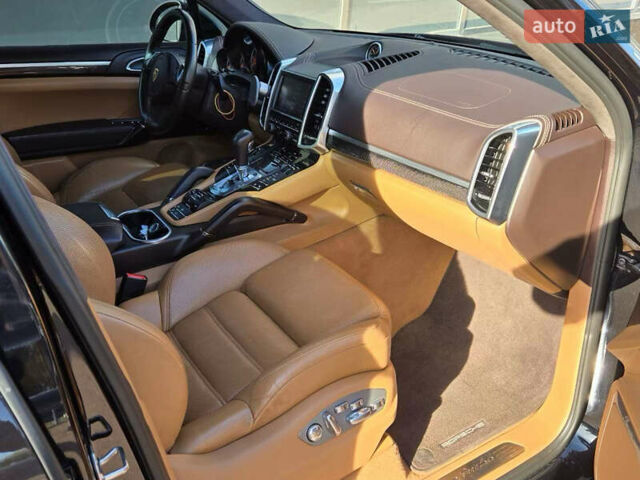 Чорний Порше Cayenne, об'ємом двигуна 4.8 л та пробігом 105 тис. км за 25900 $, фото 12 на Automoto.ua