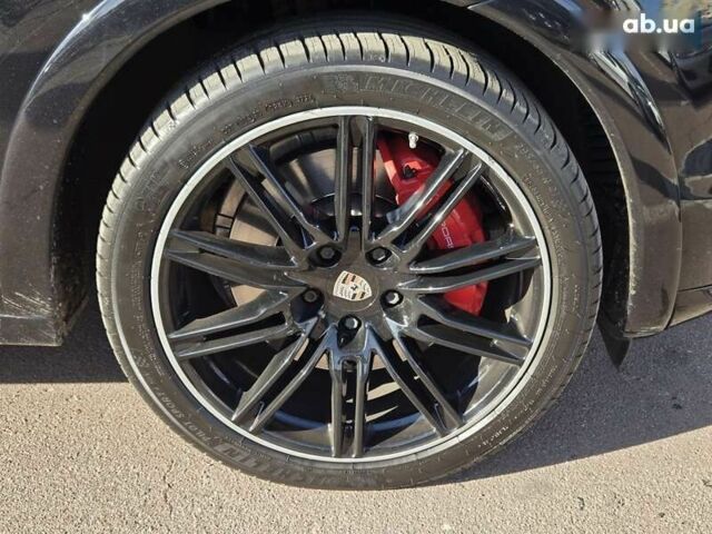 Черный Порше Каен, объемом двигателя 4.8 л и пробегом 105 тыс. км за 25900 $, фото 21 на Automoto.ua