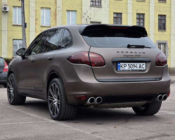 Черный Порше Каен, объемом двигателя 4.8 л и пробегом 164 тыс. км за 14500 $, фото 7 на Automoto.ua