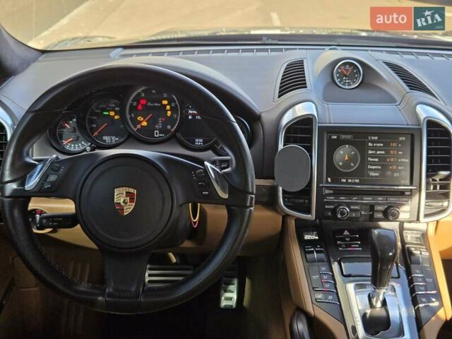 Порше Каен 2010 в Киеве на Automoto.ua Черный Порше Каен, объемом двигателя 4.8 л и пробегом 105 тыс. км за 26900 $, фото 23 на Automoto.ua