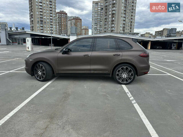 Черный Порше Каен, объемом двигателя 4.8 л и пробегом 150 тыс. км за 18000 $, фото 11 на Automoto.ua