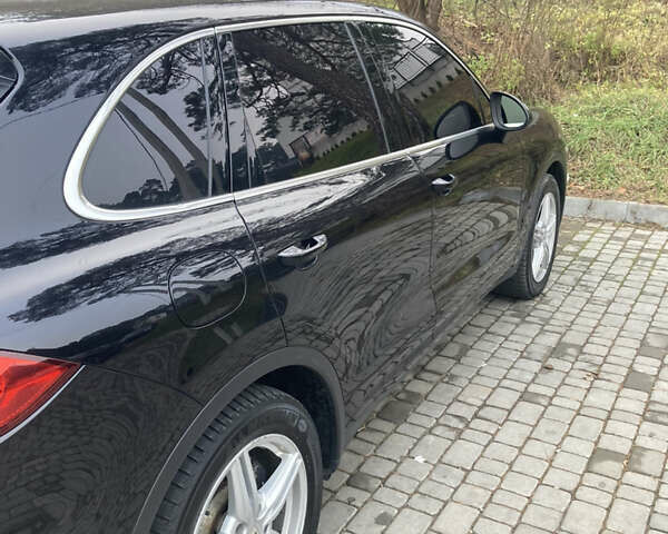 Черный Порше Каен, объемом двигателя 3.6 л и пробегом 260 тыс. км за 18000 $, фото 3 на Automoto.ua