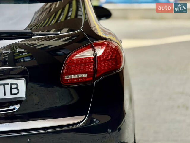 Чорний Порше Cayenne, об'ємом двигуна 4.8 л та пробігом 235 тис. км за 18999 $, фото 43 на Automoto.ua