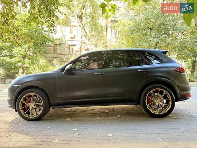 Чорний Порше Cayenne, об'ємом двигуна 4.8 л та пробігом 238 тис. км за 25555 $, фото 12 на Automoto.ua