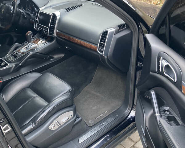 Чорний Порше Cayenne, об'ємом двигуна 3.6 л та пробігом 260 тис. км за 22000 $, фото 11 на Automoto.ua