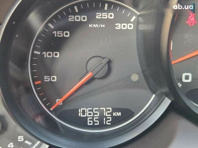 Черный Порше Каен, объемом двигателя 4.8 л и пробегом 105 тыс. км за 25900 $, фото 27 на Automoto.ua