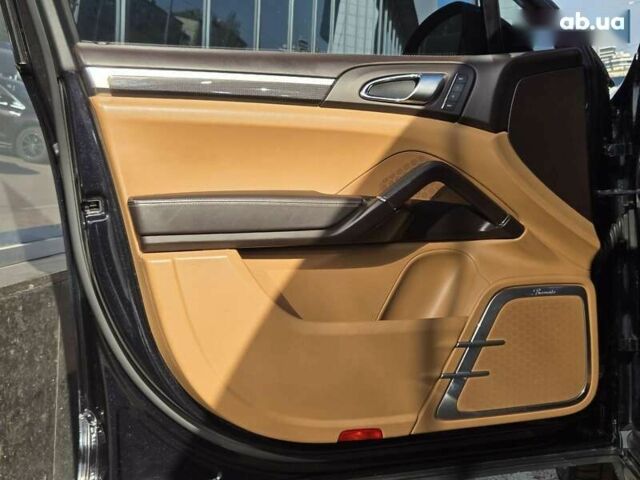 Черный Порше Каен, объемом двигателя 4.8 л и пробегом 105 тыс. км за 25900 $, фото 16 на Automoto.ua