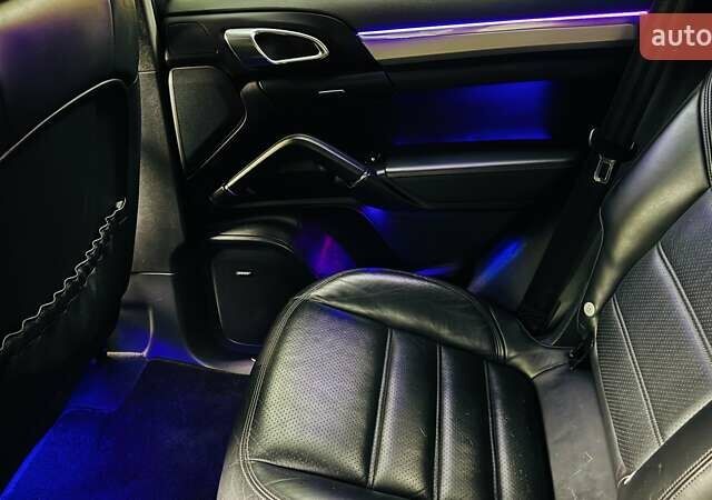 Чорний Порше Cayenne, об'ємом двигуна 4.8 л та пробігом 163 тис. км за 23800 $, фото 54 на Automoto.ua