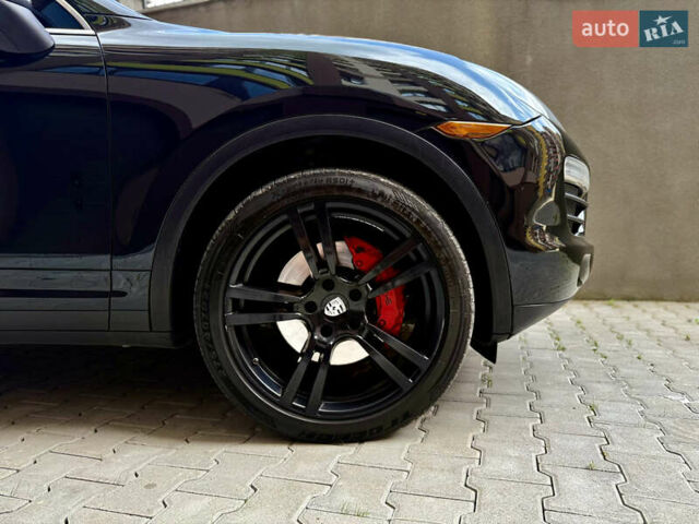 Чорний Порше Cayenne, об'ємом двигуна 4.8 л та пробігом 235 тис. км за 18999 $, фото 27 на Automoto.ua