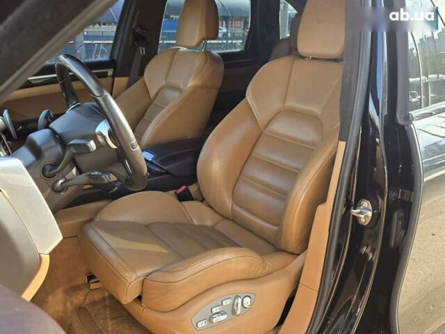 Черный Порше Каен, объемом двигателя 4.8 л и пробегом 105 тыс. км за 25900 $, фото 7 на Automoto.ua