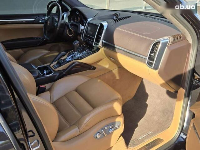 Черный Порше Каен, объемом двигателя 4.8 л и пробегом 105 тыс. км за 25900 $, фото 9 на Automoto.ua