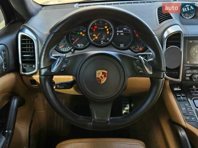 Чорний Порше Cayenne, об'ємом двигуна 4.8 л та пробігом 105 тис. км за 25900 $, фото 18 на Automoto.ua
