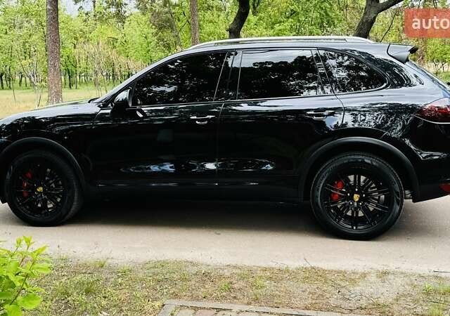 Чорний Порше Cayenne, об'ємом двигуна 4.8 л та пробігом 163 тис. км за 23800 $, фото 79 на Automoto.ua