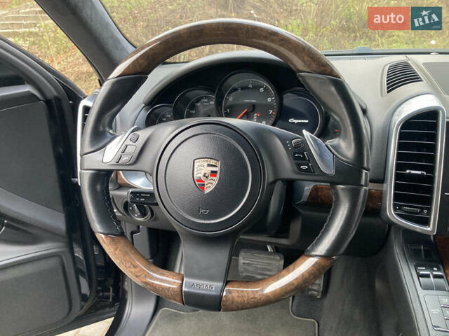 Чорний Порше Cayenne, об'ємом двигуна 3.6 л та пробігом 260 тис. км за 22000 $, фото 21 на Automoto.ua