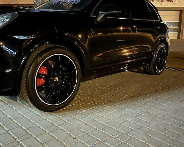 Чорний Порше Cayenne, об'ємом двигуна 4.8 л та пробігом 103 тис. км за 31000 $, фото 7 на Automoto.ua