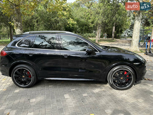 Чорний Порше Cayenne, об'ємом двигуна 4.8 л та пробігом 103 тис. км за 31000 $, фото 4 на Automoto.ua