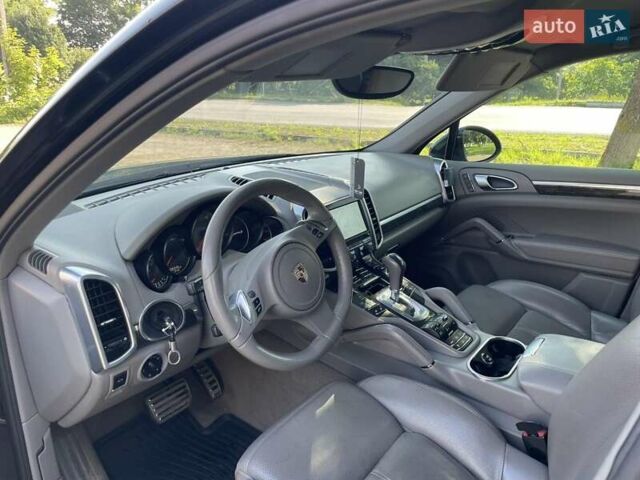 Чорний Порше Cayenne, об'ємом двигуна 4.8 л та пробігом 108 тис. км за 17500 $, фото 9 на Automoto.ua