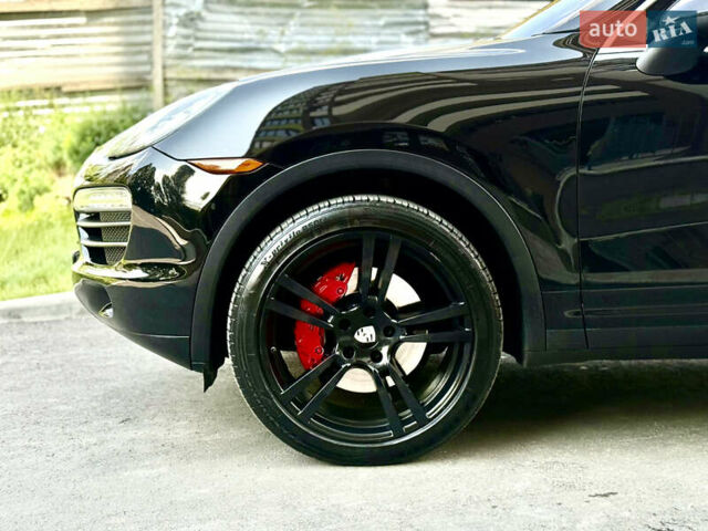Чорний Порше Cayenne, об'ємом двигуна 4.8 л та пробігом 235 тис. км за 18999 $, фото 9 на Automoto.ua