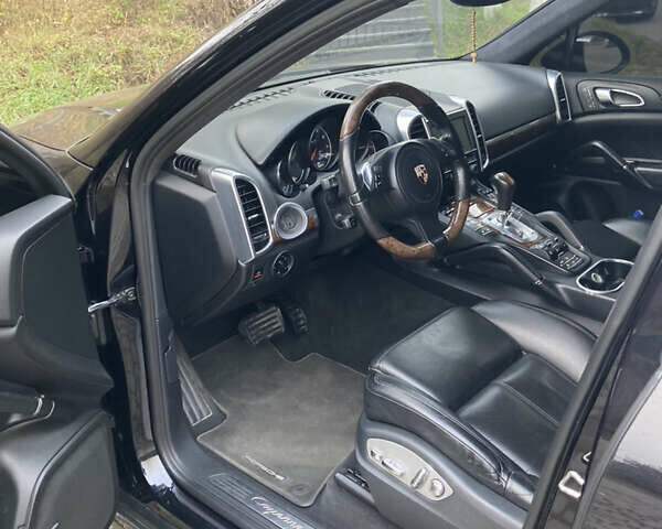 Чорний Порше Cayenne, об'ємом двигуна 3.6 л та пробігом 260 тис. км за 22000 $, фото 8 на Automoto.ua