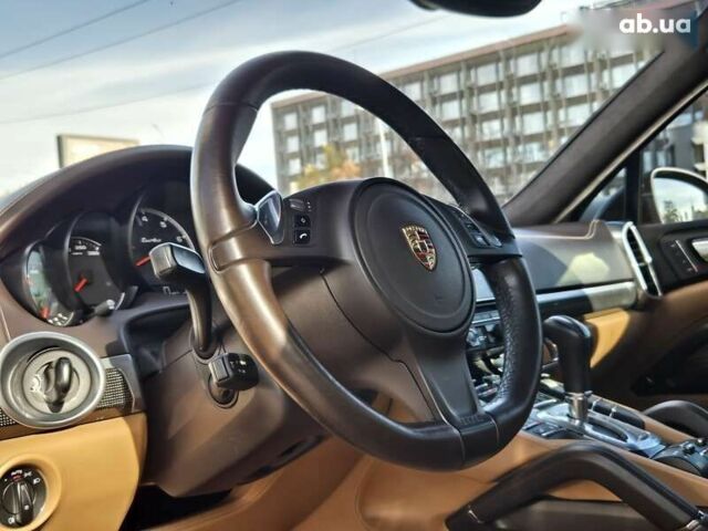Черный Порше Каен, объемом двигателя 4.8 л и пробегом 105 тыс. км за 25900 $, фото 28 на Automoto.ua