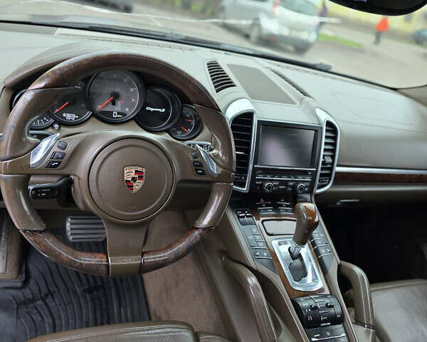 Черный Порше Каен, объемом двигателя 4.8 л и пробегом 164 тыс. км за 14500 $, фото 14 на Automoto.ua