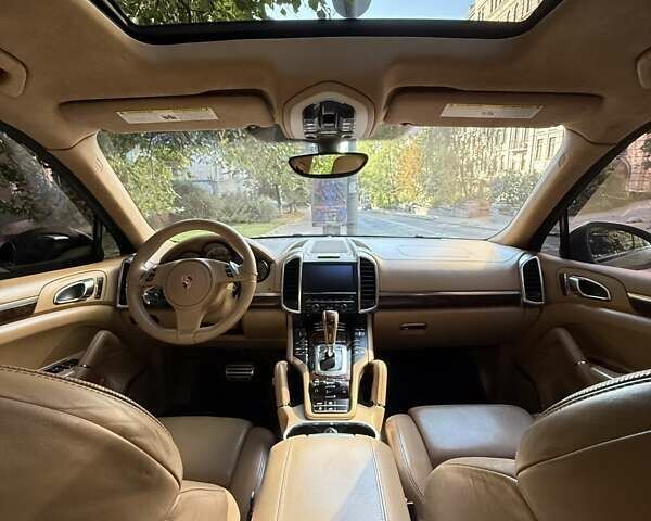 Чорний Порше Cayenne, об'ємом двигуна 4.8 л та пробігом 238 тис. км за 25555 $, фото 23 на Automoto.ua