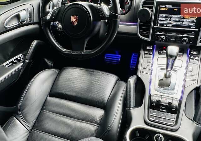 Чорний Порше Cayenne, об'ємом двигуна 4.8 л та пробігом 163 тис. км за 23800 $, фото 106 на Automoto.ua