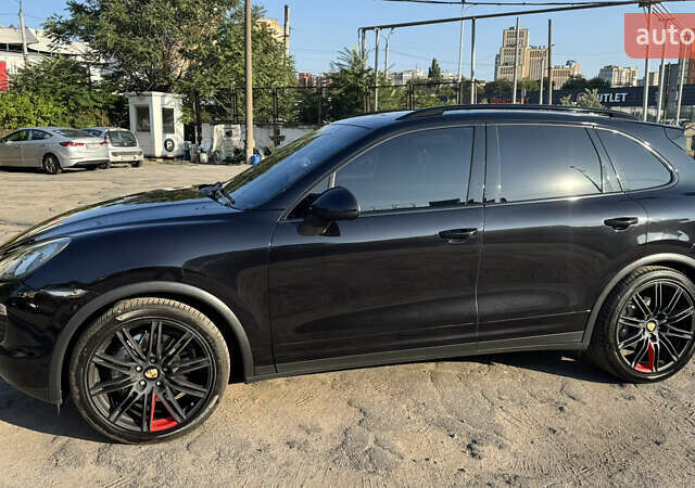 Черный Порше Каен, объемом двигателя 4.81 л и пробегом 150 тыс. км за 15000 $, фото 7 на Automoto.ua